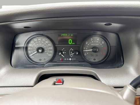 Used 2010 Mercury Grand Marquis LS RWD image 23