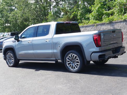 Certified 2023 GMC Sierra 1500 Denali Ultimate AWD/4WD image 4