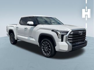 Used 2022 Toyota Tundra Limited w/ Power Package AWD/4WD video 1