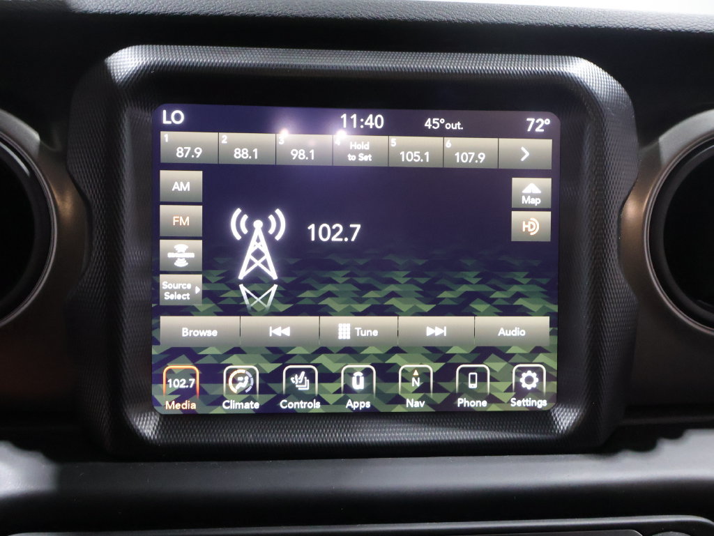 Used 2023 Jeep Wrangler Unlimited w/ Cold Weather Group AWD/4WD image 24