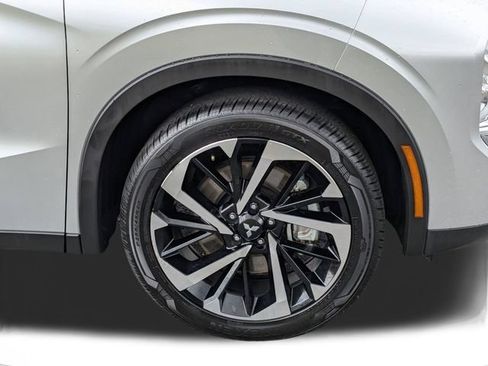 Used 2024 Mitsubishi Outlander SE FWD image 10