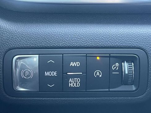 Used 2025 GMC Terrain Elevation w/ Black Edition AWD/4WD image 25