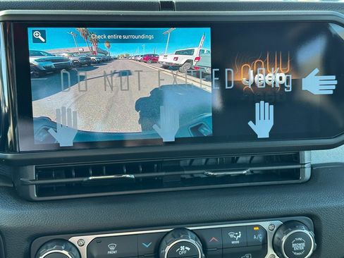 New 2026 Jeep Gladiator Sport image 26