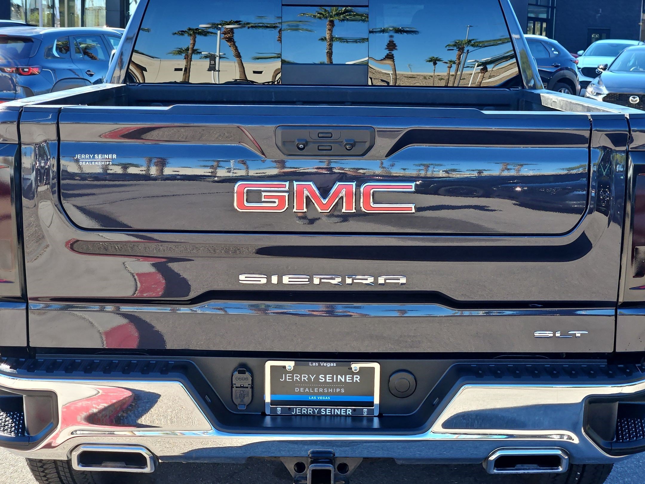 Certified 2023 GMC Sierra 1500 SLT w/ SLT Premium Package AWD/4WD image 13