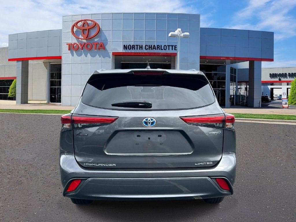 Used 2023 Toyota Highlander Limited AWD/4WD image 7