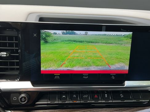 Certified 2023 Chevrolet Silverado 1500 LT AWD/4WD image 35