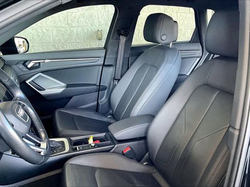 Used 2021 Audi Q3 2.0T Premium Plus w/ Premium Plus Package image 7