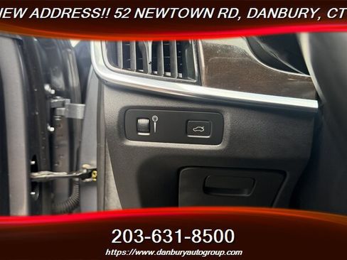 Used 2018 Volvo S90 T5 Momentum w/ Protection Package AWD/4WD image 17