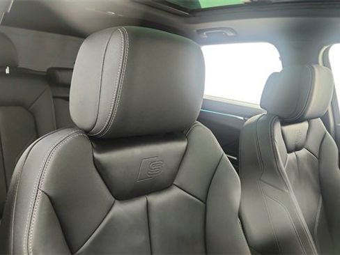 Used 2023 Audi Q3 2.0T Premium Plus w/ Premium Plus Package image 24