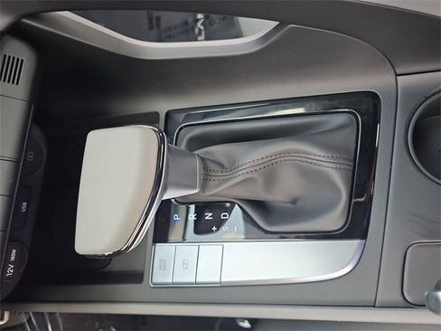 New 2025 Hyundai Elantra Sport image 19