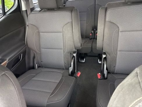Used 2023 GMC Acadia SLE w/ Driver Convenience Package FWD image 29