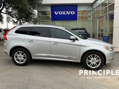 Used 2016 Volvo XC60 T5 Premier w/ Proximity Package FWD image 3
