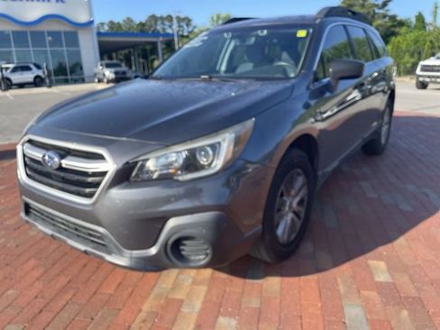 Used 2019 Subaru Outback 2.5i image 1