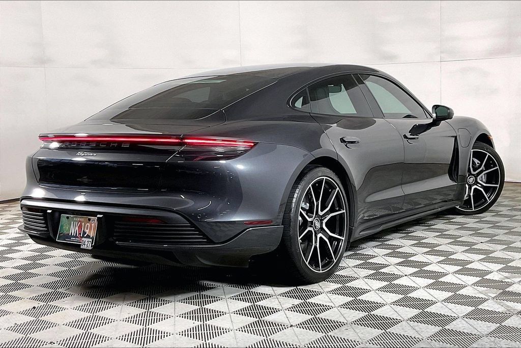 Used 2023 Porsche Taycan RWD image 10