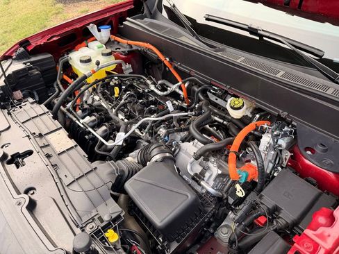 Used 2025 Ford Maverick XLT w/ Equipment Group 301A image 36