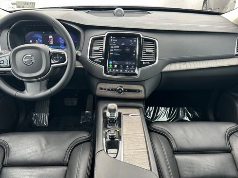 Certified 2023 Volvo XC90 T8 Ultimate w/ Lounge Package image 3