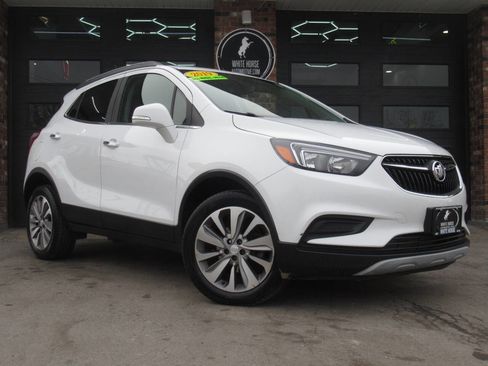Used 2019 Buick Encore Preferred image 2
