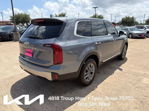 Certified 2025 Kia Telluride LX FWD image 11