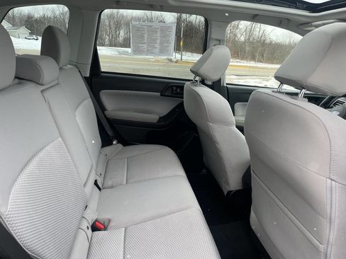 Used 2018 Subaru Forester 2.5i Premium image 32