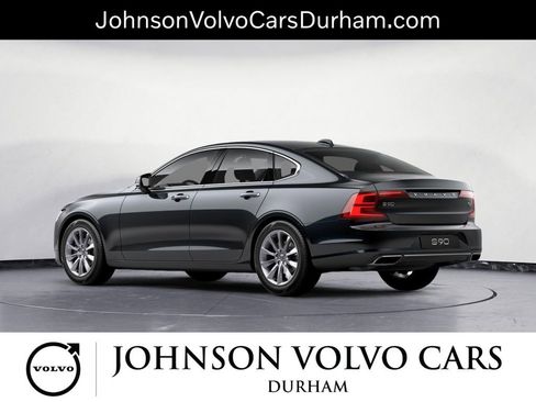 Used 2017 Volvo S90 T6 Momentum w/ Vision Package image 4