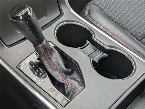 Used 2015 Toyota Camry SE image 12