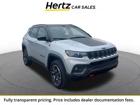 Used 2025 Jeep Compass Trailhawk AWD/4WD image 1