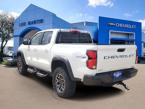 Used 2024 Chevrolet Colorado ZR2 w/ ZR2 Convenience Package III image 4