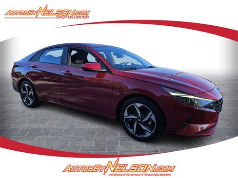 Used 2023 Hyundai Elantra SEL w/ Convenience Package image 1