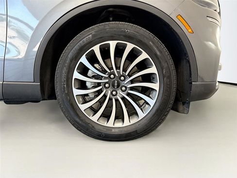 Used 2023 Lincoln Aviator Reserve AWD/4WD image 39