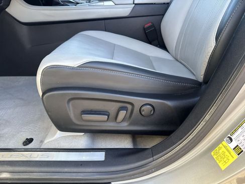 Used 2017 Lexus RX 350 AWD w/ Premium Package image 18