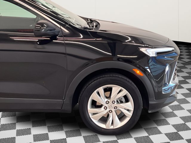 Certified 2025 Buick Encore GX Preferred AWD/4WD image 19