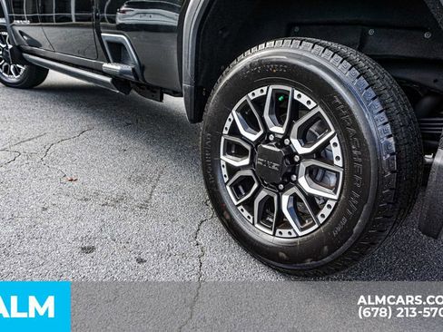 Used 2024 GMC Sierra 2500 Denali w/ Denali Reserve Package image 16