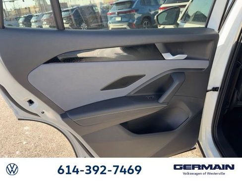 New 2026 Volkswagen Tiguan SE image 17