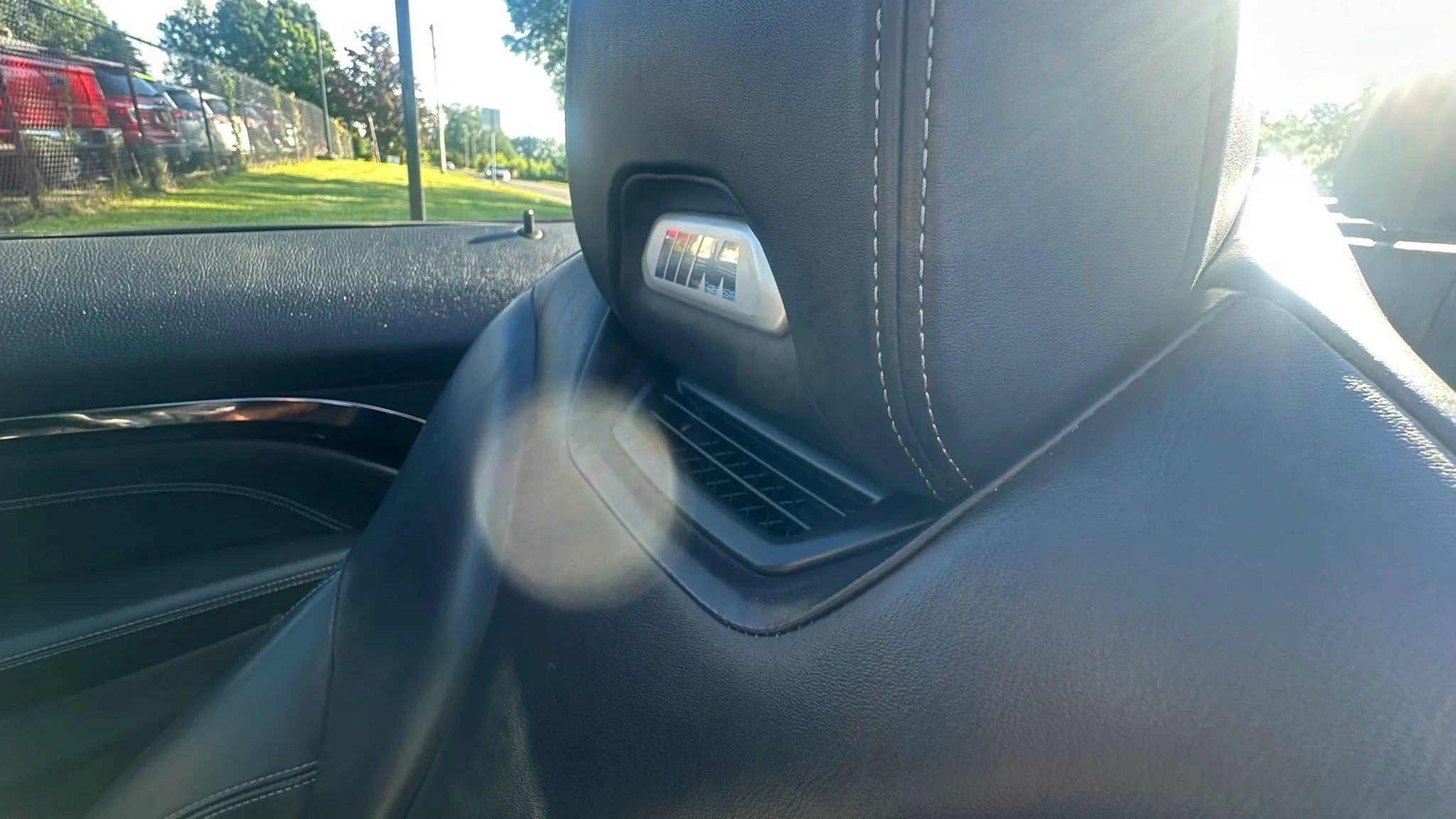 Used 2016 BMW M4 Convertible RWD image 28