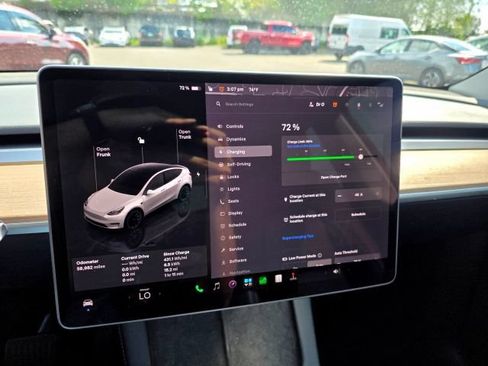 Used 2023 Tesla Model Y Long Range AWD/4WD image 51
