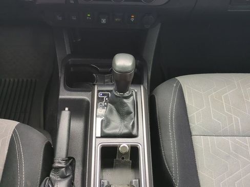 Certified 2022 Toyota Tacoma TRD Sport w/ Technology Package image 25