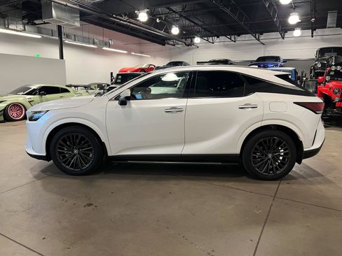 Used 2025 Lexus RX 350 Premium w/ Convenience Package AWD/4WD image 6