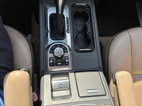 Used 2010 Land Rover Range Rover HSE AWD/4WD image 47