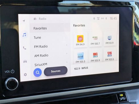 Used 2025 Toyota Camry LE image 19