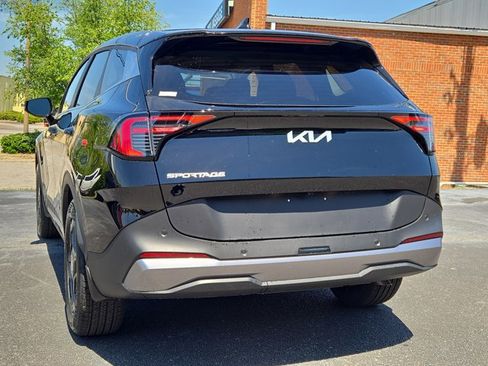 New 2026 Kia Sportage EX image 10