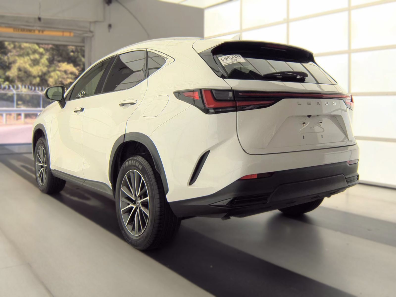 Used 2023 Lexus NX 250 FWD w/ Towing Package (2000 Lbs) image 2