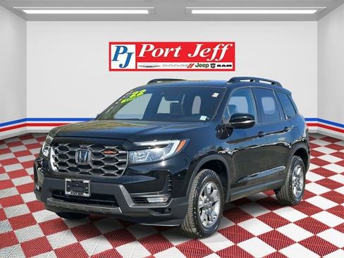 Used 2022 Honda Passport TrailSport image 1