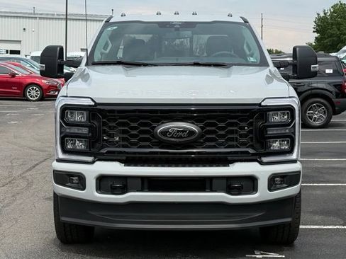 New 2026 Ford F250 XLT w/ XLT Premium Package AWD/4WD image 34