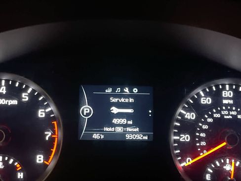 Used 2017 Kia Sportage LX image 15