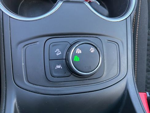 Used 2021 GMC Terrain SLE w/ Elevation Edition image 23