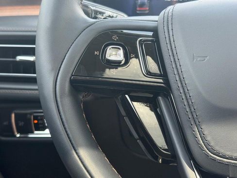New 2026 Lincoln Aviator Reserve AWD/4WD image 10