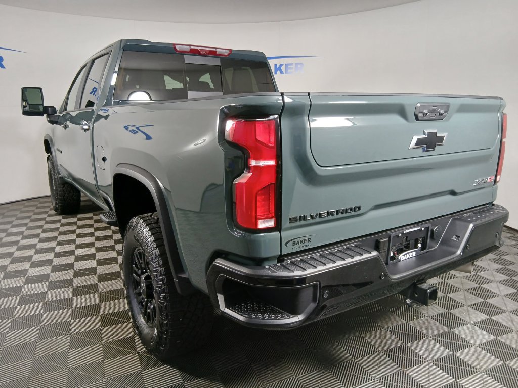 Used 2026 Chevrolet Silverado 2500 ZR2 AWD/4WD image 3