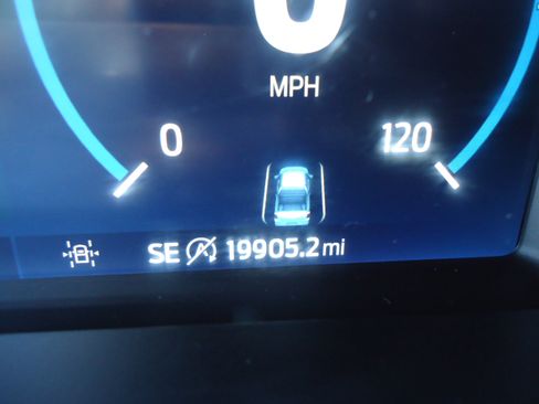 Used 2023 Ford F150 Lariat w/ Equipment Group 502A High AWD/4WD image 25