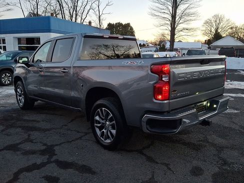 Used 2022 Chevrolet Silverado 1500 LT image 6