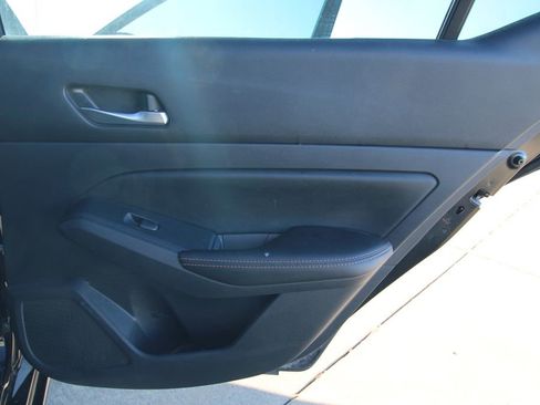 Used 2021 Nissan Altima 2.5 SR w/ SR Premium Package image 42